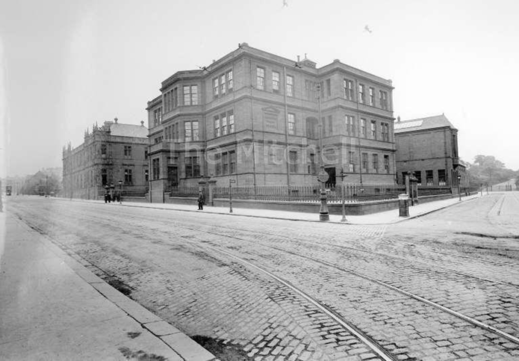 Woodside School, 1916. Image Credit: Mitchel Library - ZULU | BOHO | Urban Pulse | PBSA News