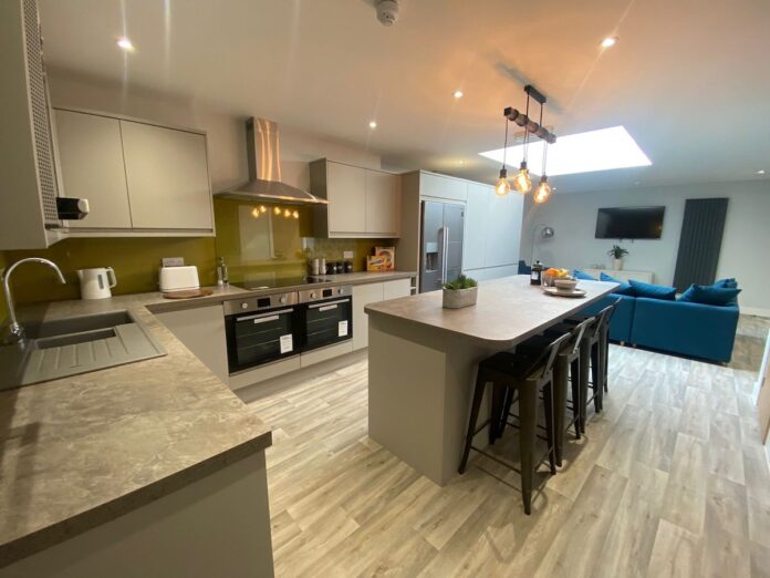 Open plan lounge and kitchen at the Talbot Street student scheme in Nottingham - Aldermore Bank | Kexgill Limited | PBSA News Open plan lounge and kitchen at the Talbot Street student scheme in Nottingham - Aldermore Bank | Kexgill Limited | PBSA News