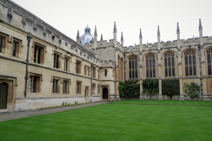 Oxford University who are in a £4bn partnership with L&G to deliver new postgraduate accommodation | PBSA News Oxford University who are in a £4bn partnership with L&G to deliver new postgraduate accommodation | PBSA News