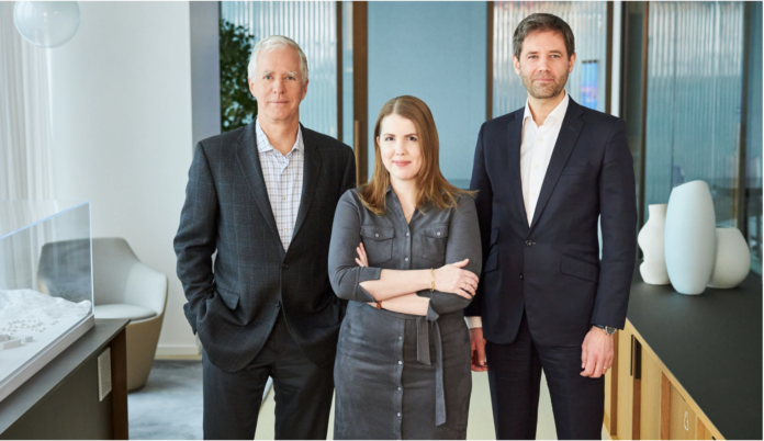 Left to right – Doug Holte, CEO of EXP by Hines; Kathryn Scheckel, Managing Director, Head of Global Venture Lab at Hines; Peter Epping, Global Head of ESG | PBSA News Left to right – Doug Holte, CEO of EXP by Hines; Kathryn Scheckel, Managing Director, Head of Global Venture Lab at Hines; Peter Epping, Global Head of ESG | PBSA News