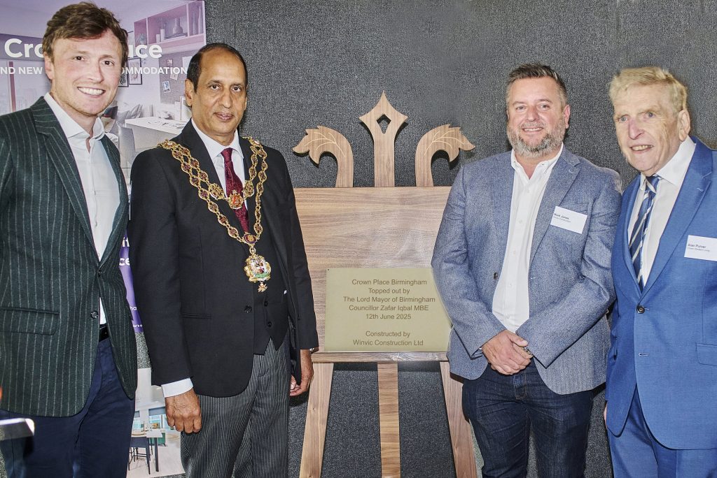 Dignitaries celebrate Winvic topping out at Crown Place PBSA | PBSA News